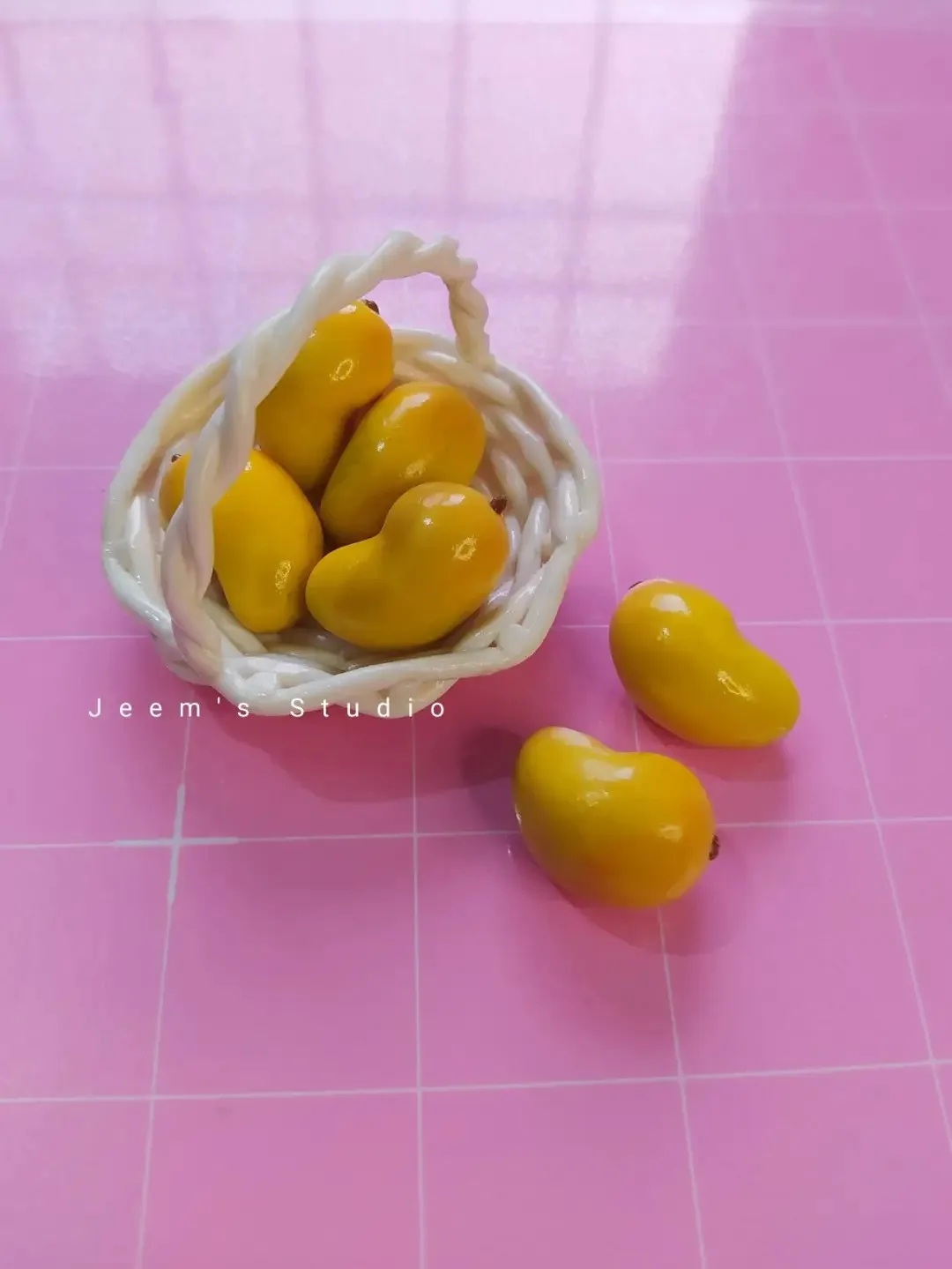 Mango Basket